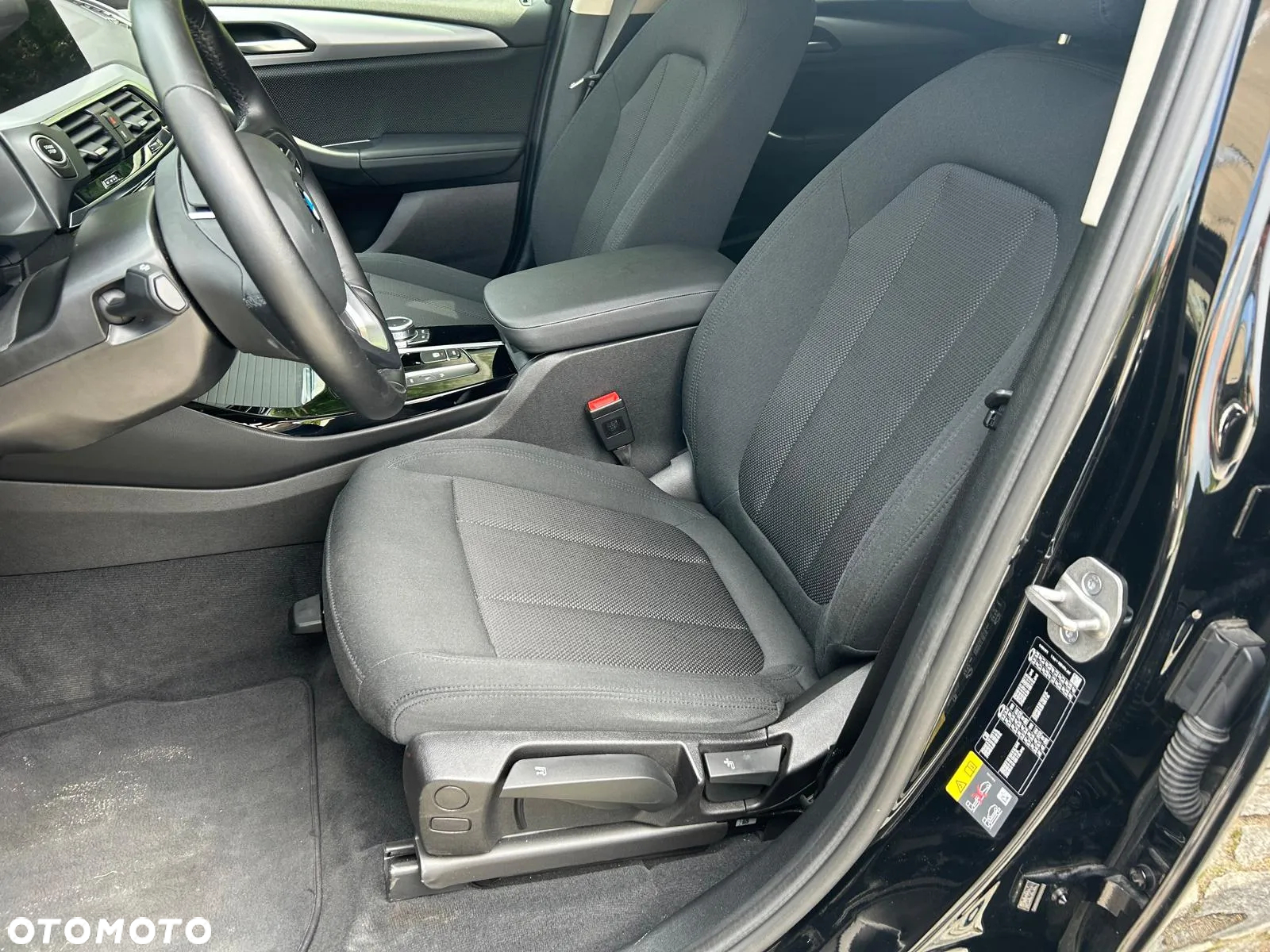 BMW X3 xDrive30e Business Edition - 16