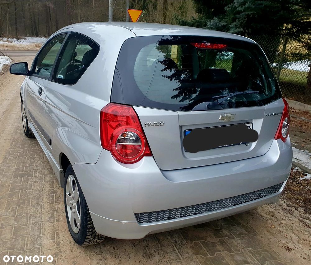 Chevrolet Aveo - 12