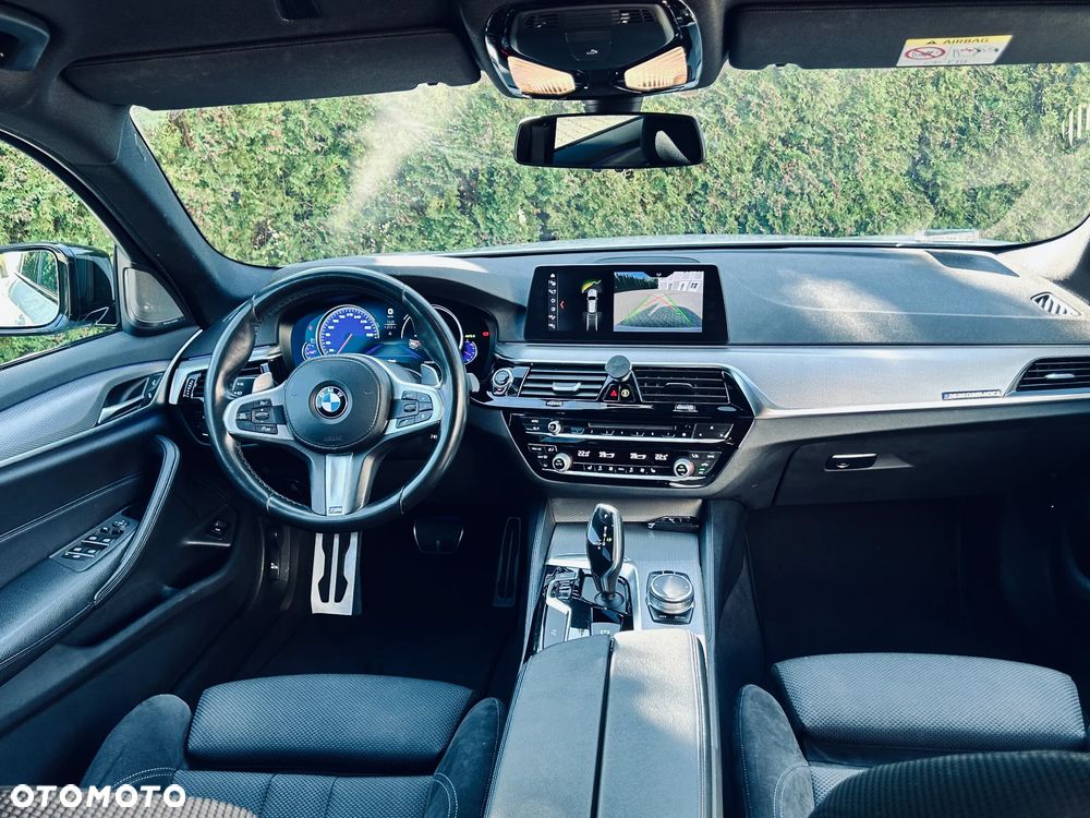 BMW Seria 5 520d xDrive M Sport sport - 17