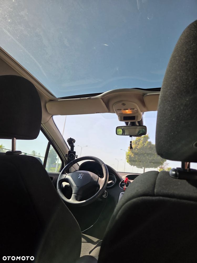Peugeot 308 1.6 HDi Premium - 6