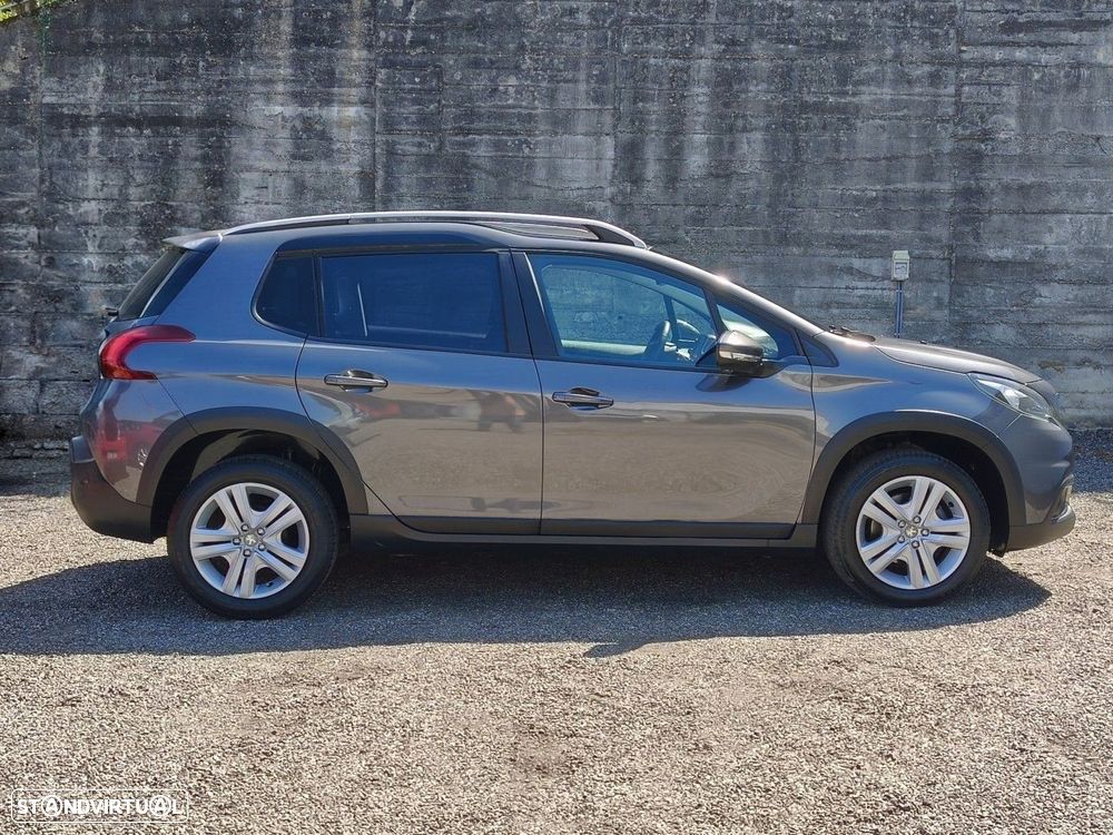 Peugeot 2008 1.2 PureTech Signature - 16
