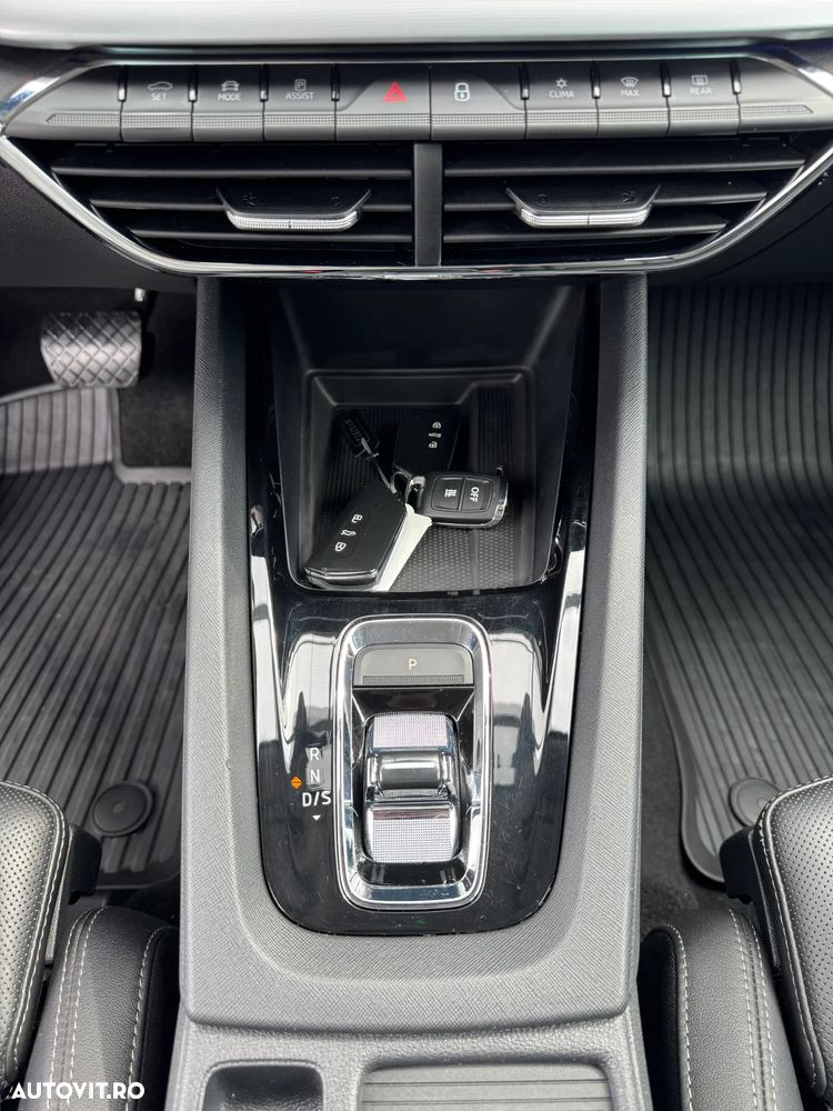 Skoda Octavia 2.0 TDI STYLE DSG - 25