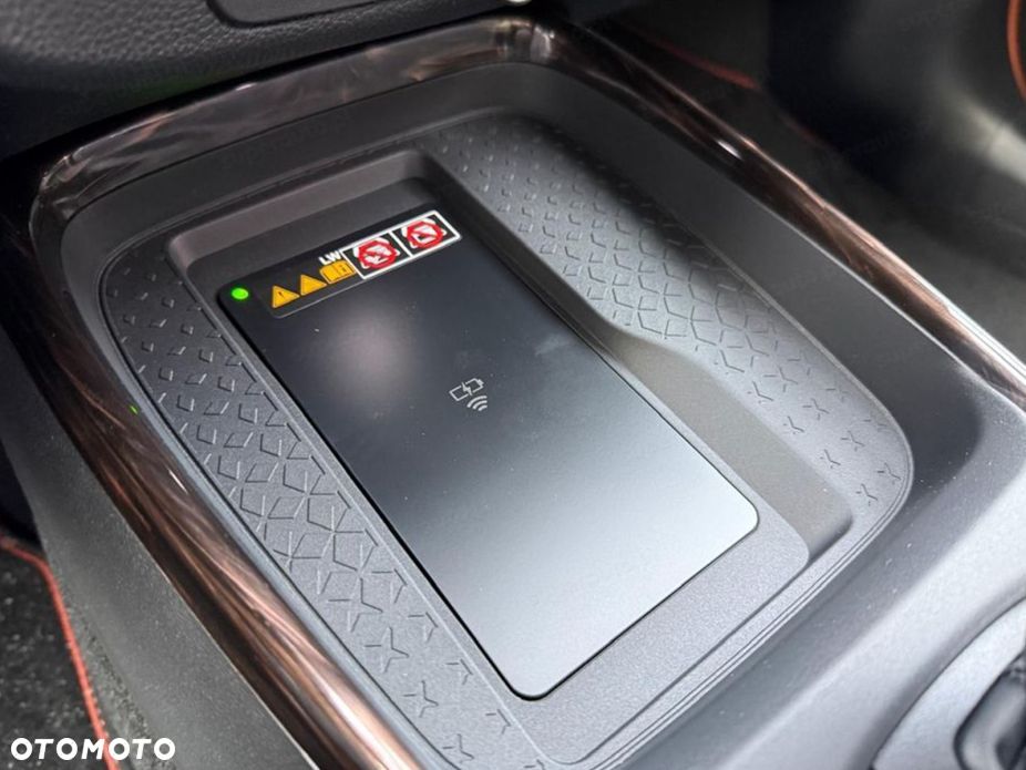 Toyota Aygo X Hybrid 1.5 Style e-CVT - 11