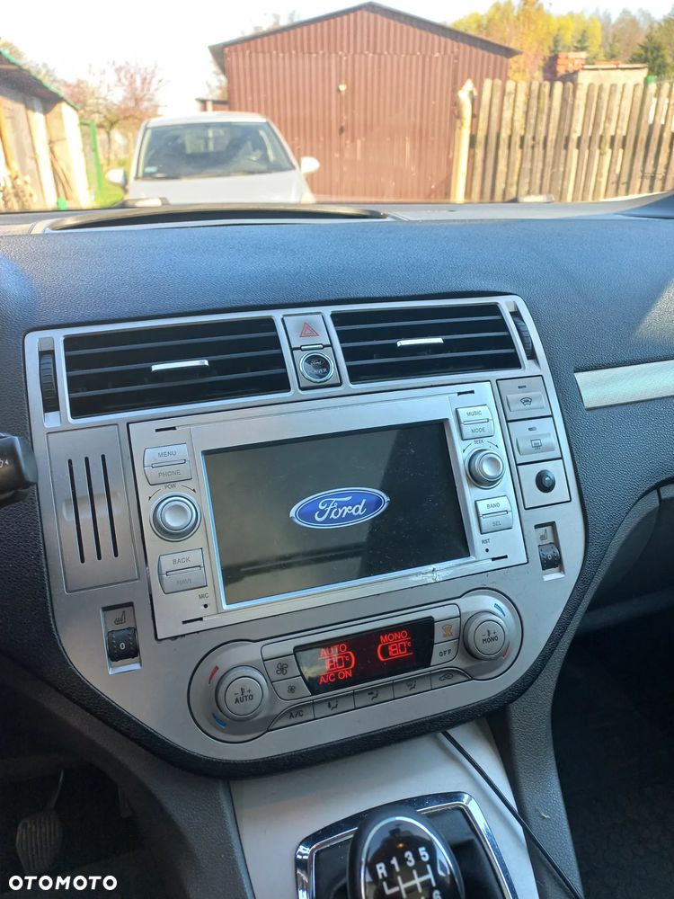 Ford Kuga - 6