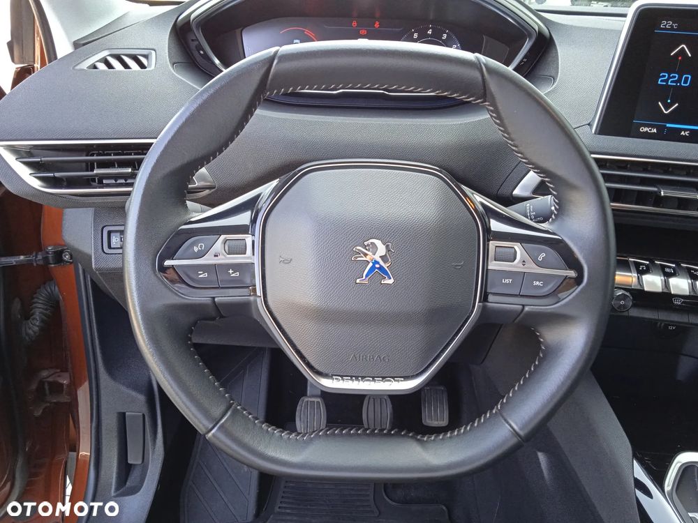 Peugeot 3008 1.2 PureTech Allure S&S - 22