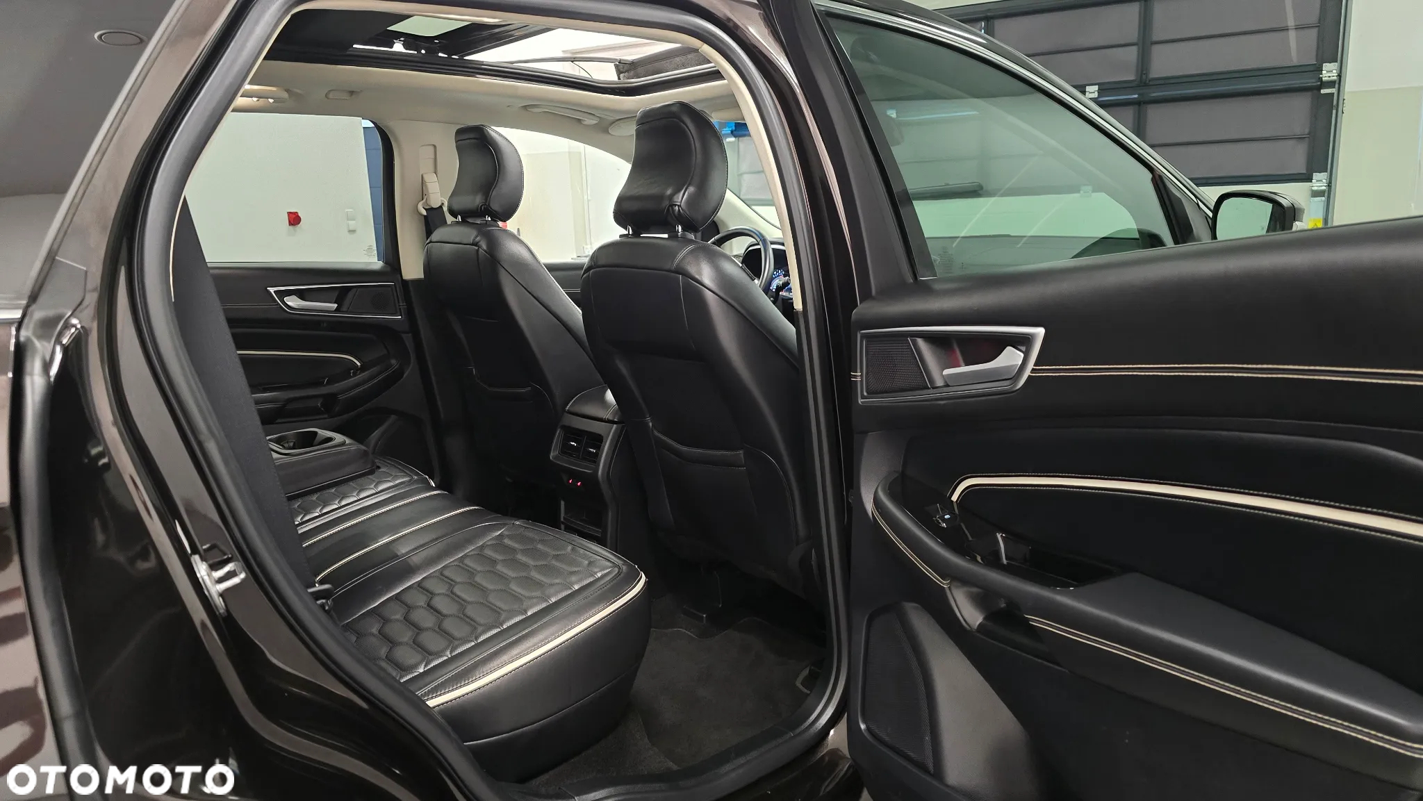 Ford Edge 2.0 EcoBlue Bi-Turbo 4x4 Vignale - 36