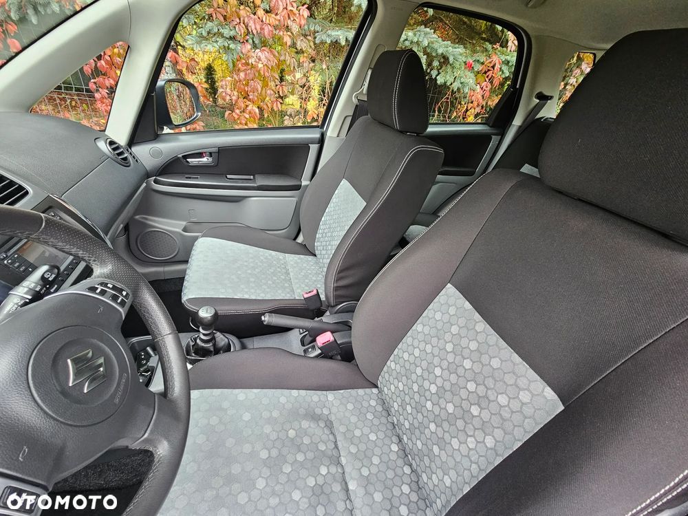 Suzuki SX4 2.0 DDiS 4x4 Style - 21