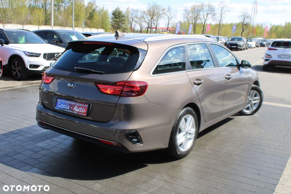 Kia Ceed - 6