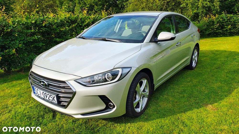 Hyundai Elantra 1.6 Comfort - 2