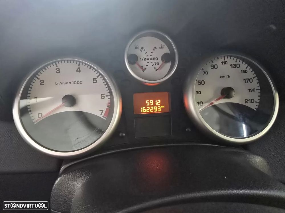 Peugeot 207 SW 1.4 Trendy - 11