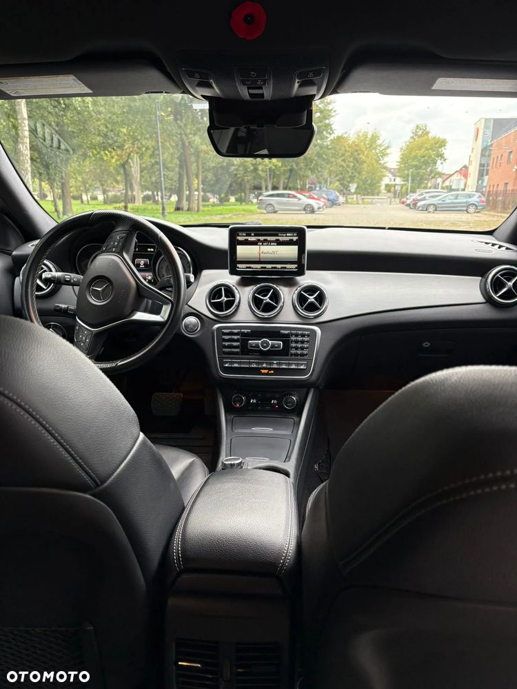 Mercedes-Benz GLA 250 4Matic 7G-DCT AMG Line - 22