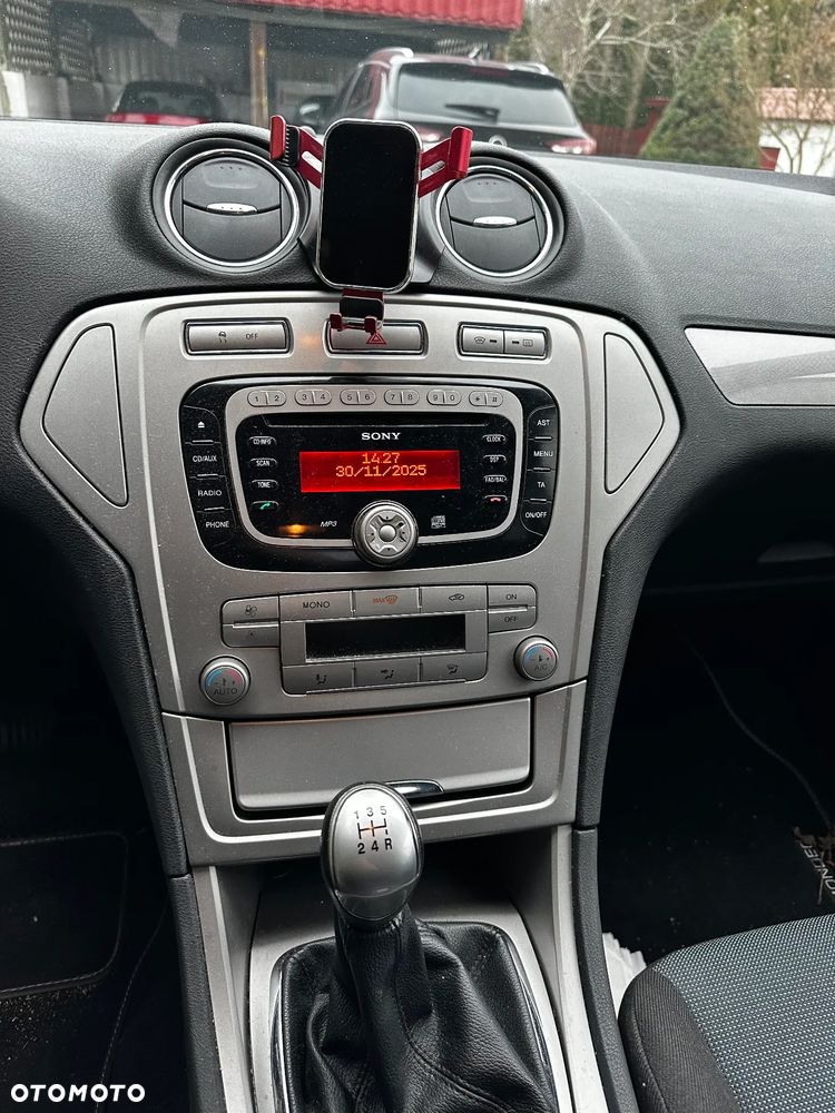 Ford Mondeo 1.6 Trend - 10