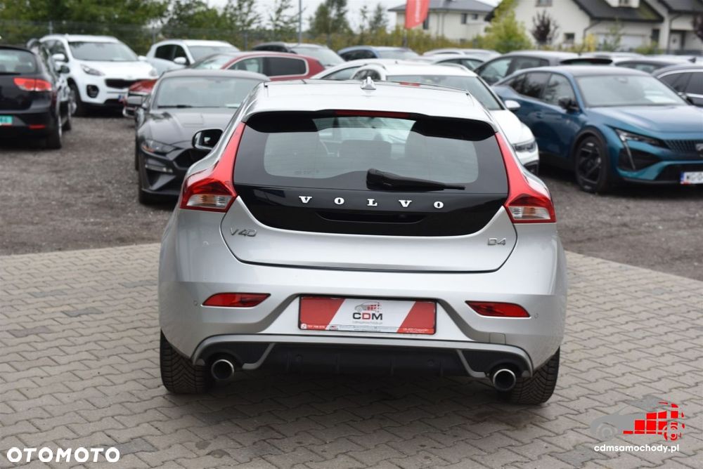 Volvo V40 D4 Ocean Race - 10