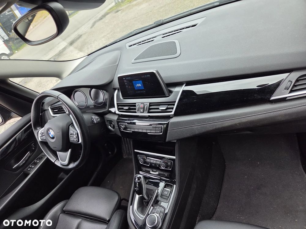 BMW Seria 2 216d GT Sport Line - 7