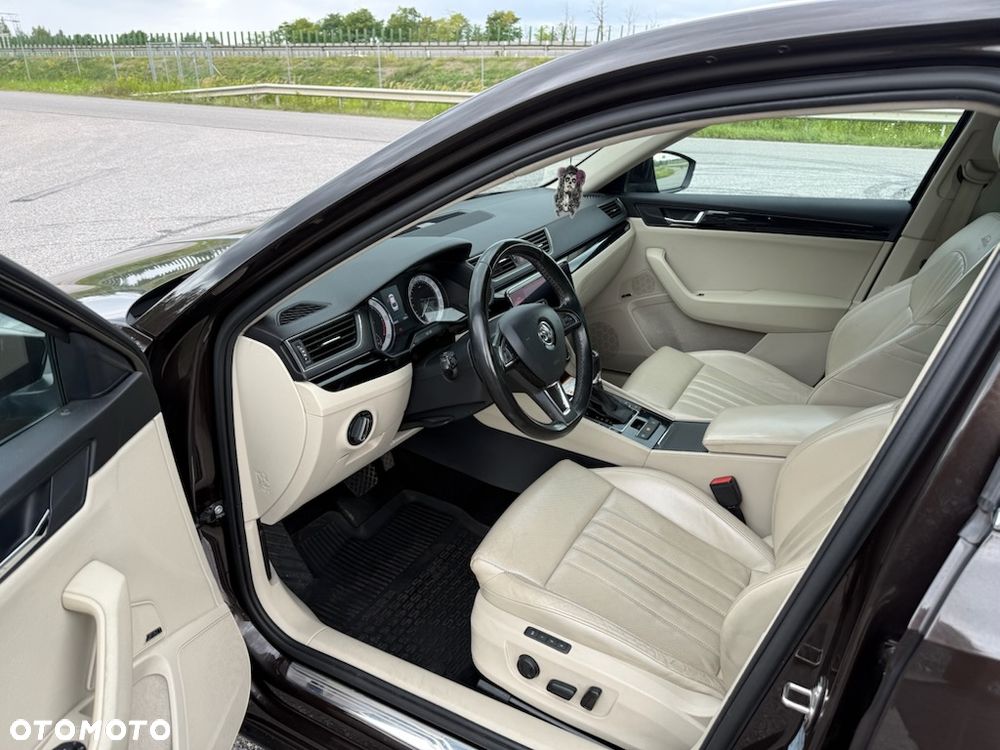 Skoda Superb 2.0 TDI L&K DSG - 7