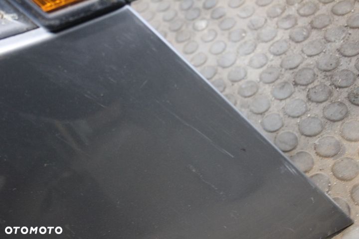 ZDERZAK PRZEDNI  VOLKSWAGEN PASSAT B6 LA7T - 7