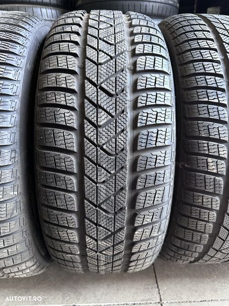245/45/19 Pirelli 4piese Runflat - 5