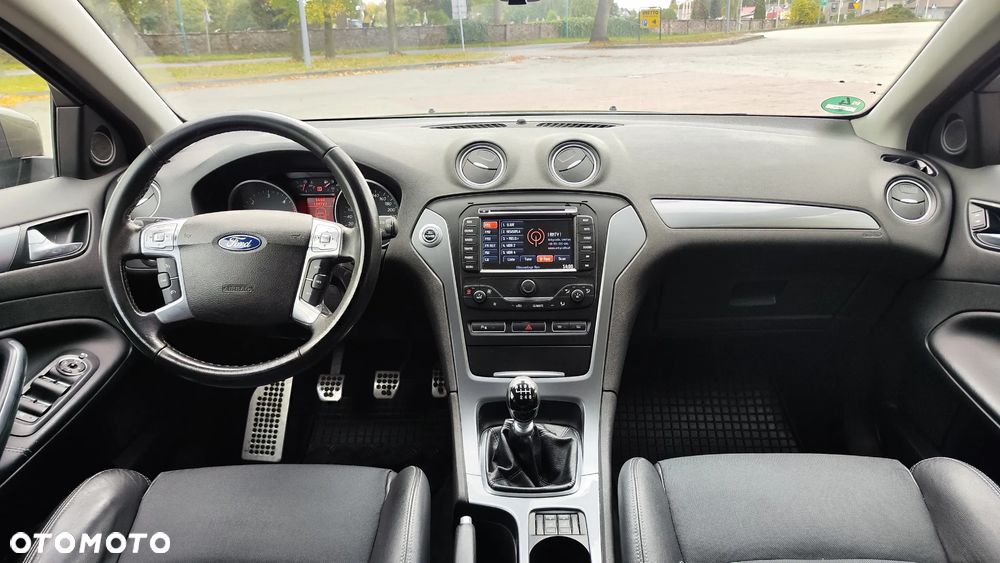 Ford Mondeo 2.0 TDCi Champions Edition - 28