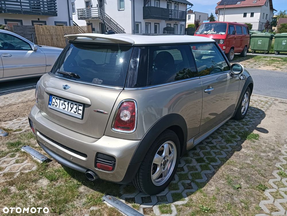 MINI ONE Standard - 7