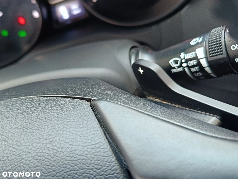 Hyundai Veloster 1.6 Turbo Automatik Style - 28