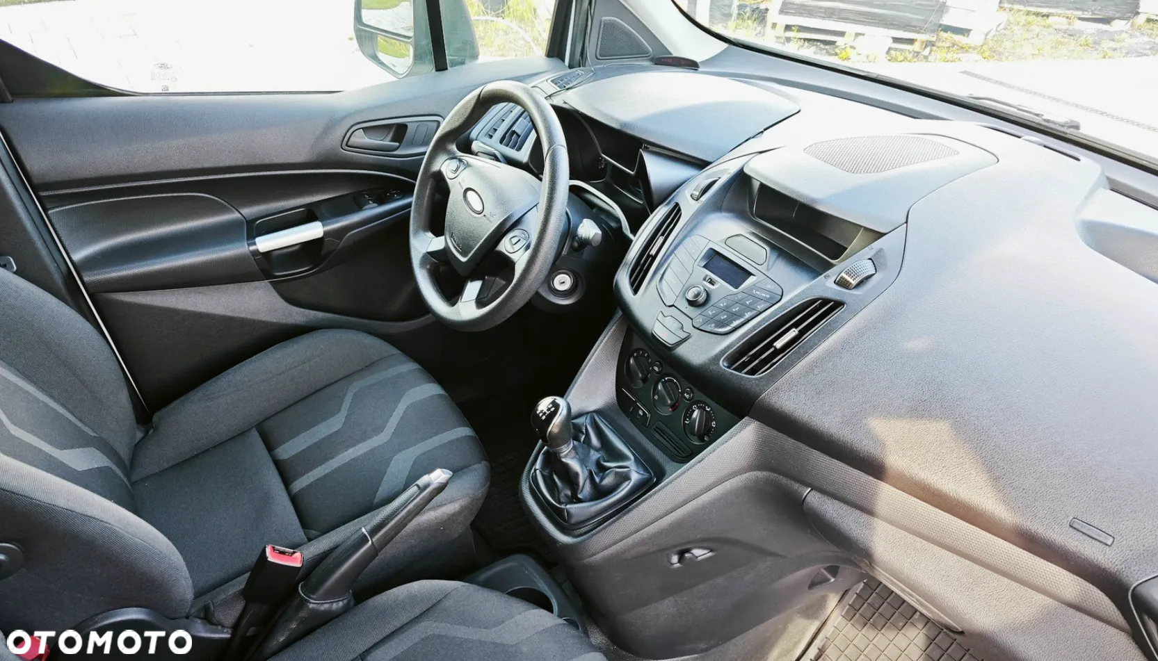 Ford Transit Connect - 9