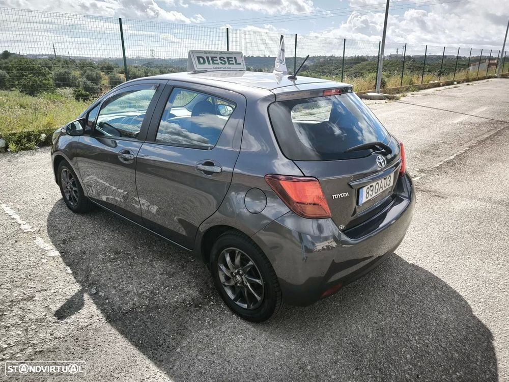 Toyota Yaris 1.4 D-4D ACtive+AC — fotografia 5