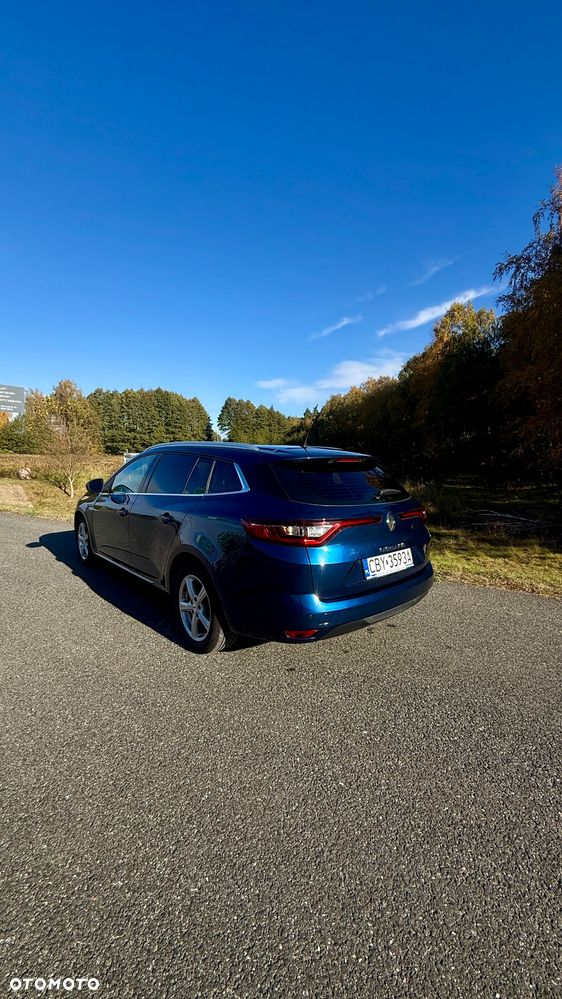 Renault Megane 2017 photo 2