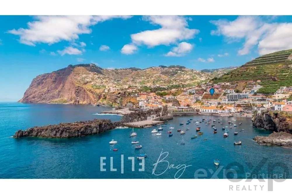 Apartamento T3 no Centro de Câmara de Lobos com Piscina Privada e  Vis - Grande imagem: 4/26