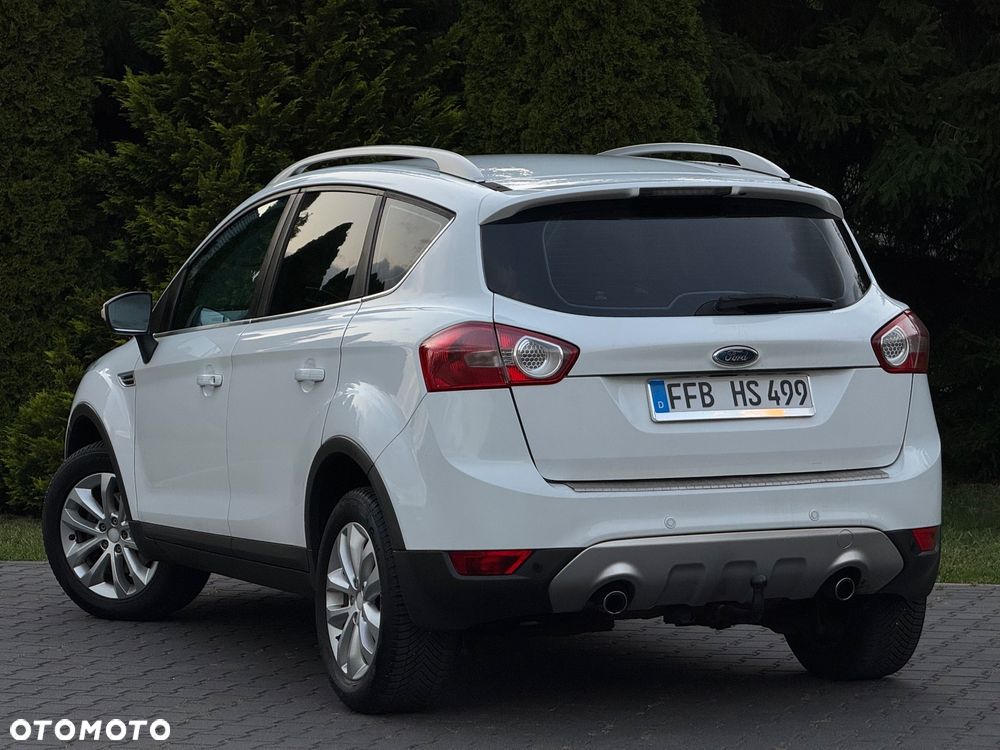Ford Kuga 2.0 TDCi 2x4 Titanium - 28