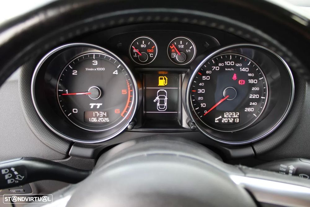 Audi TT Coupé 2.0 TDI quattro S-line — fotografia 14
