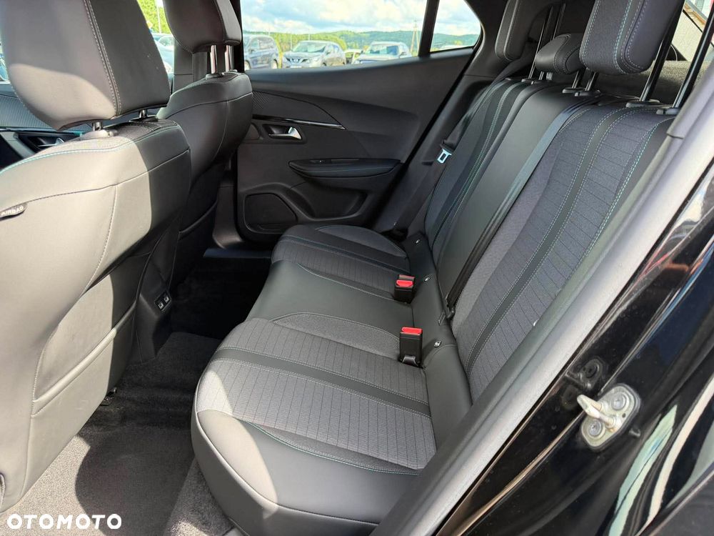 Peugeot 2008 PureTech 130 EAT8 Allure - 12