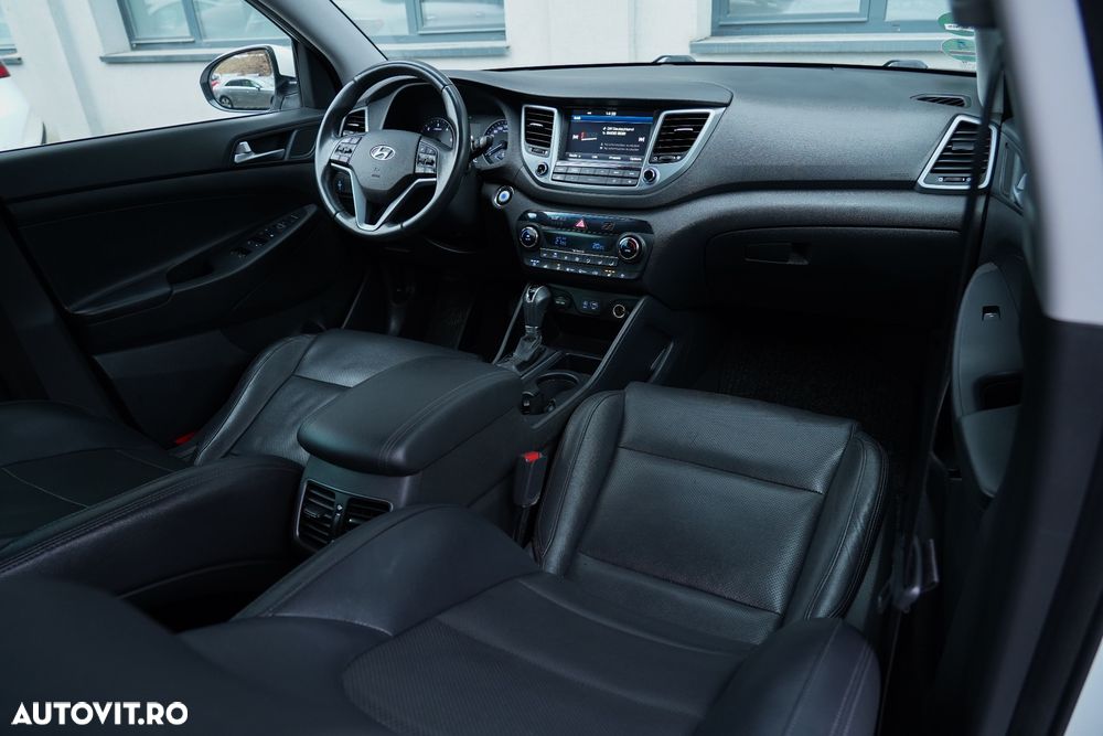 Hyundai Tucson 2.0 CRDI 4WD Automatik Premium - 12