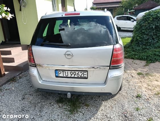 Opel Zafira - 2