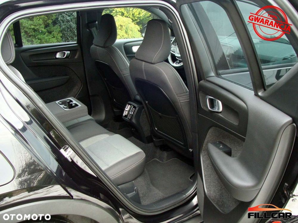 Volvo XC 40 B3 Ultra Dark - 13