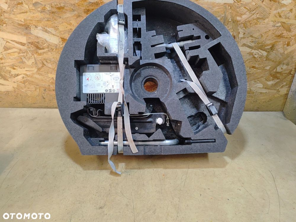 AUDI A3 8P ZESTAW NAPRAWCZY UCHO HOLOWNICZE - 2