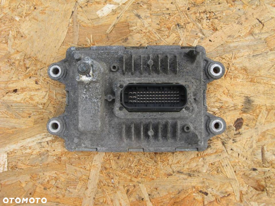 # RENAULT GAMA T RANGE KOMPUTER MODUŁ STEROWNIK ADBLUE AD BLUE 21870075 - P03 - 1