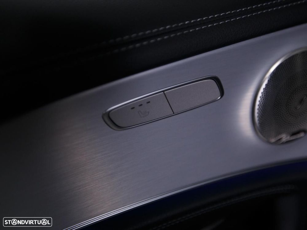 Mercedes-Benz E 300 de AMG Line - 15