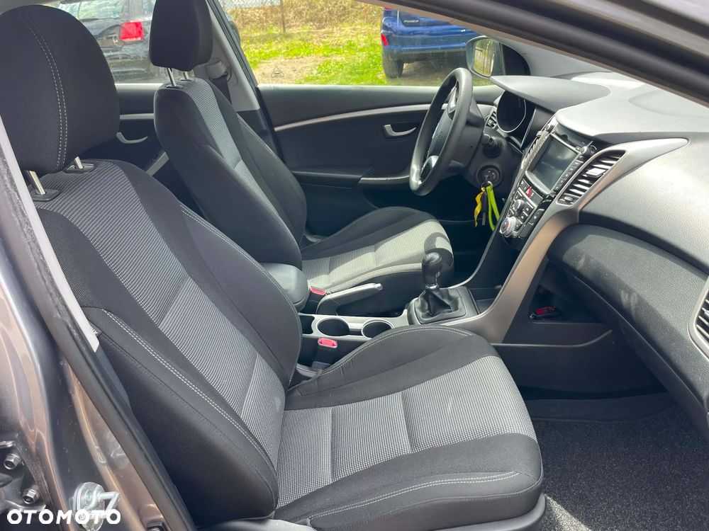 Hyundai i30 1.4 CRDi Trend - 10
