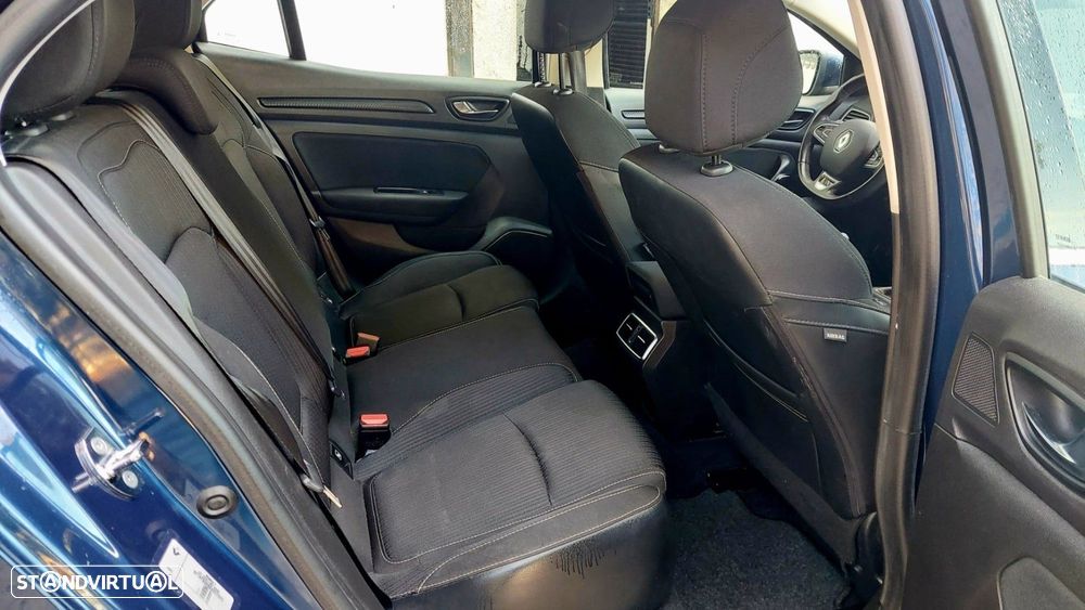 Renault Mégane 1.5 dCi Zen - 11