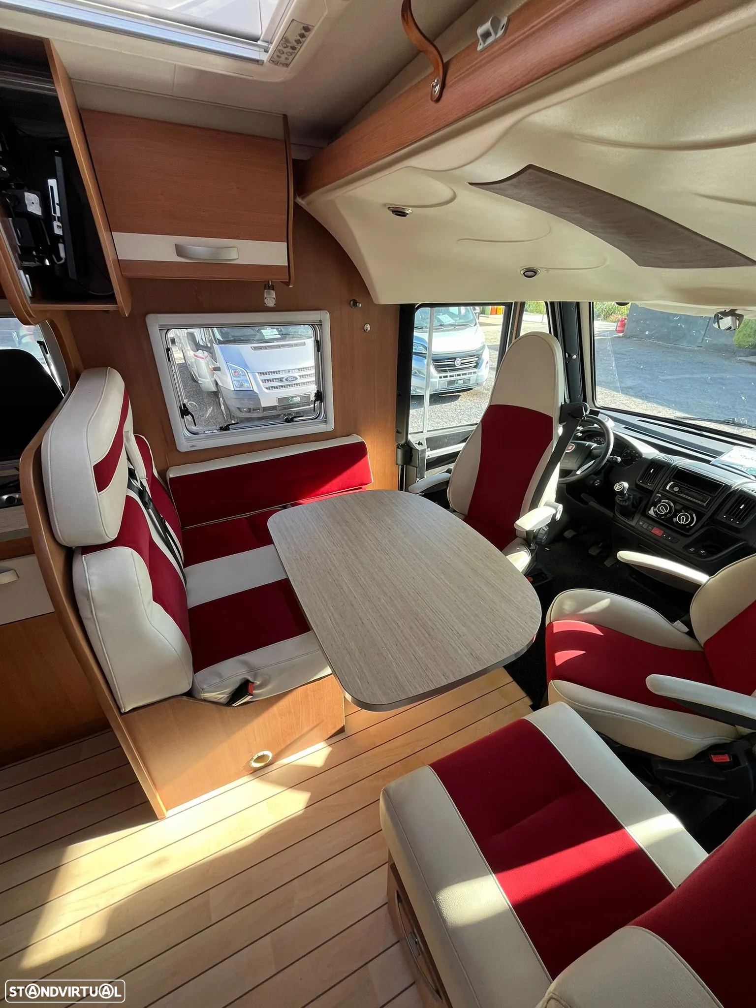 Pilote Aventura 740 - 19