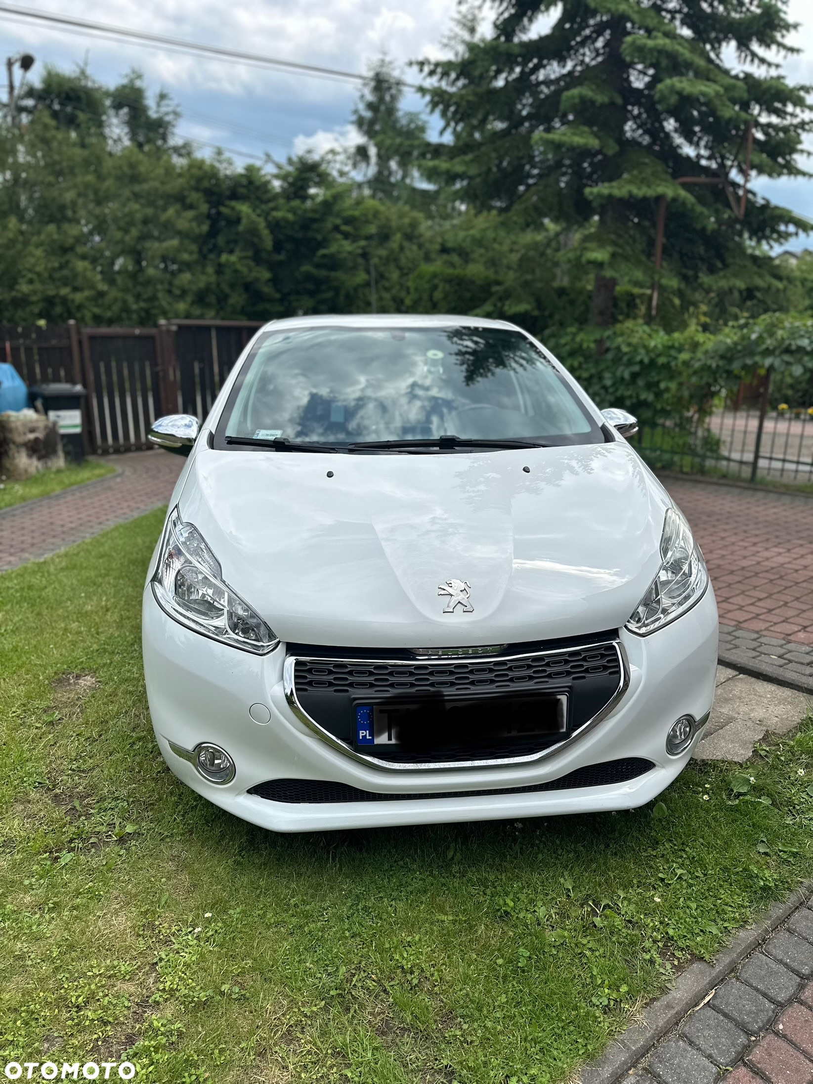 Peugeot 208 - 2