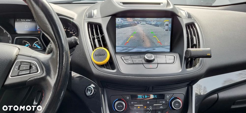 Ford Kuga 1.5 EcoBoost 2x4 ST-Line - 24