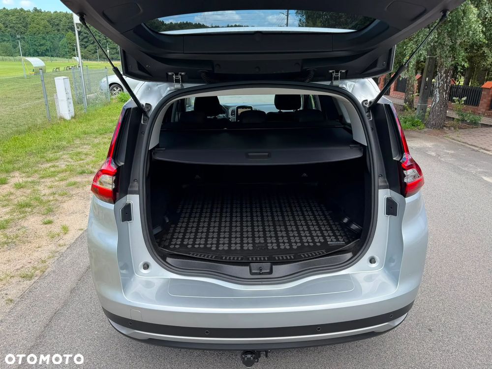 Renault Scenic - 9
