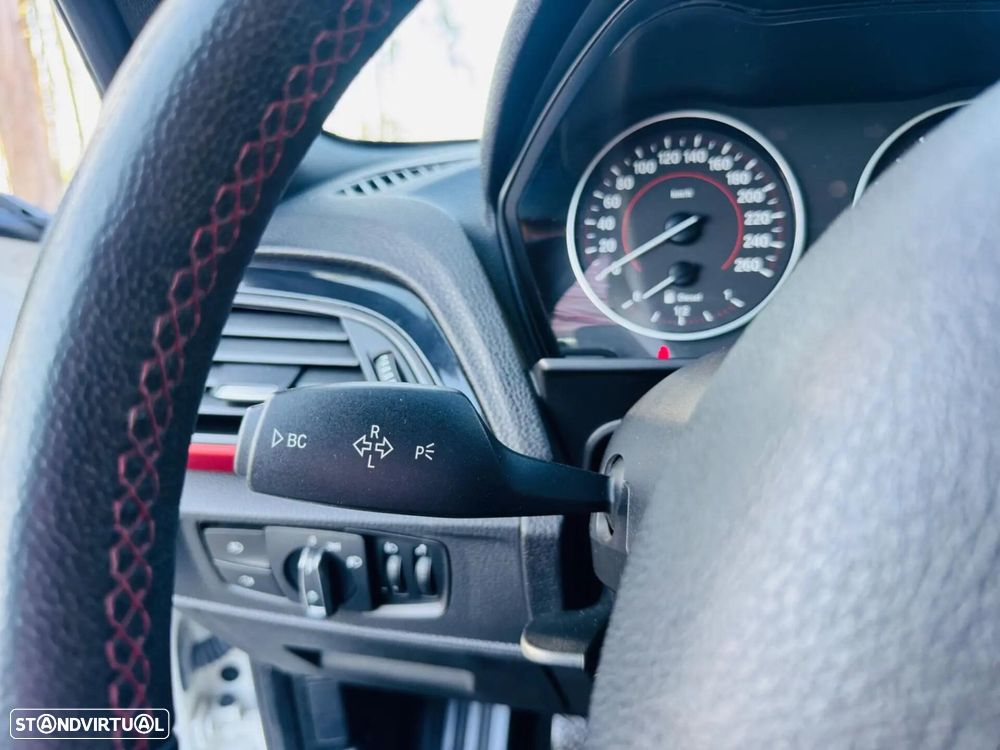 BMW 120 d Sport Line — fotografia 23