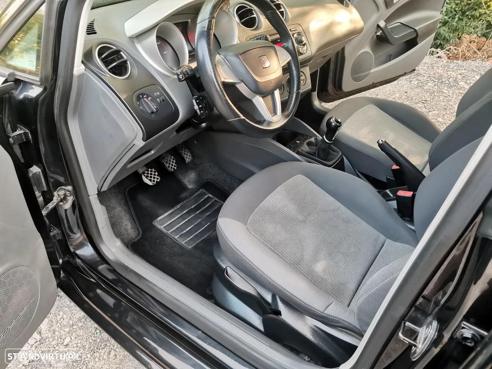SEAT Ibiza 1.2 TDi Style DPF - 32