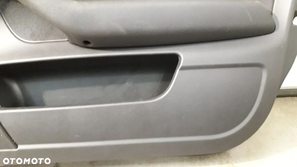 tapicerka boczek drzwi prawy przód A6 C6 2.0 FSI TFSI BPJ - 4