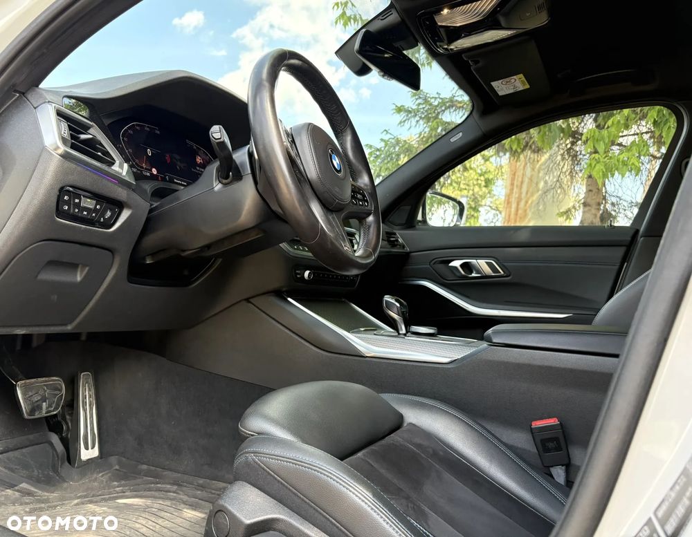 BMW Seria 3 320d xDrive mHEV sport - 9