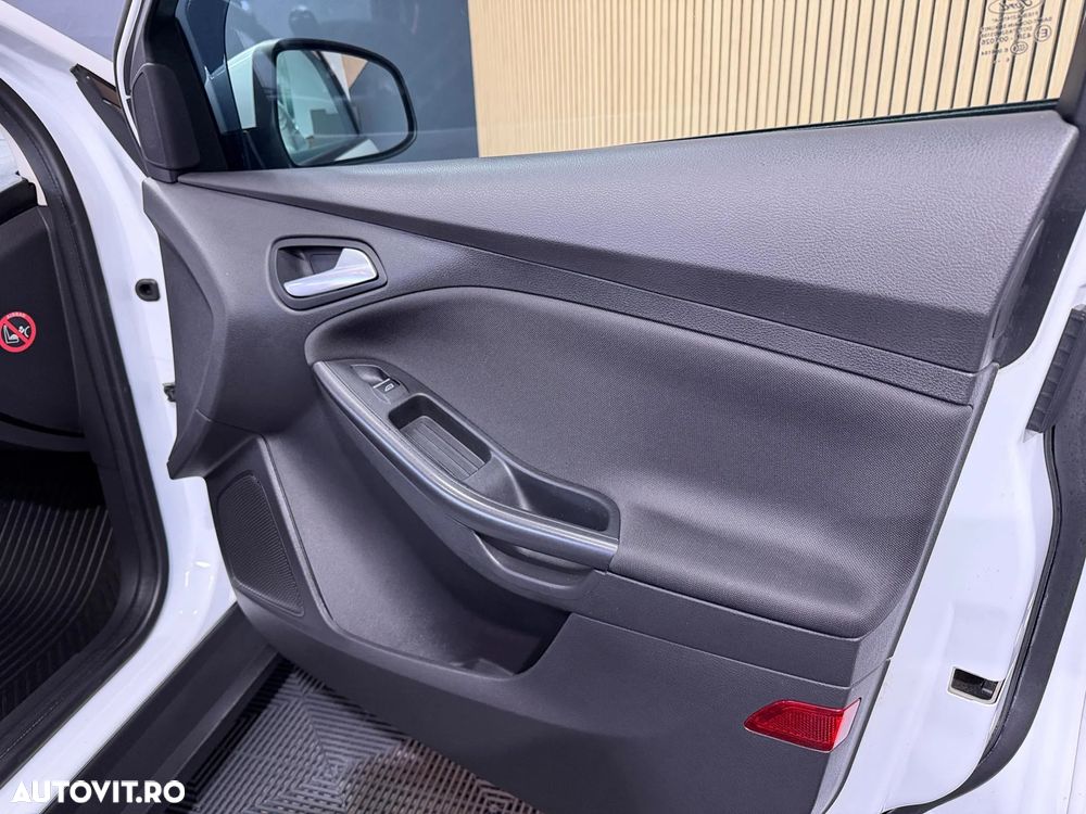Ford Focus 1.5 EcoBlue Active - 19