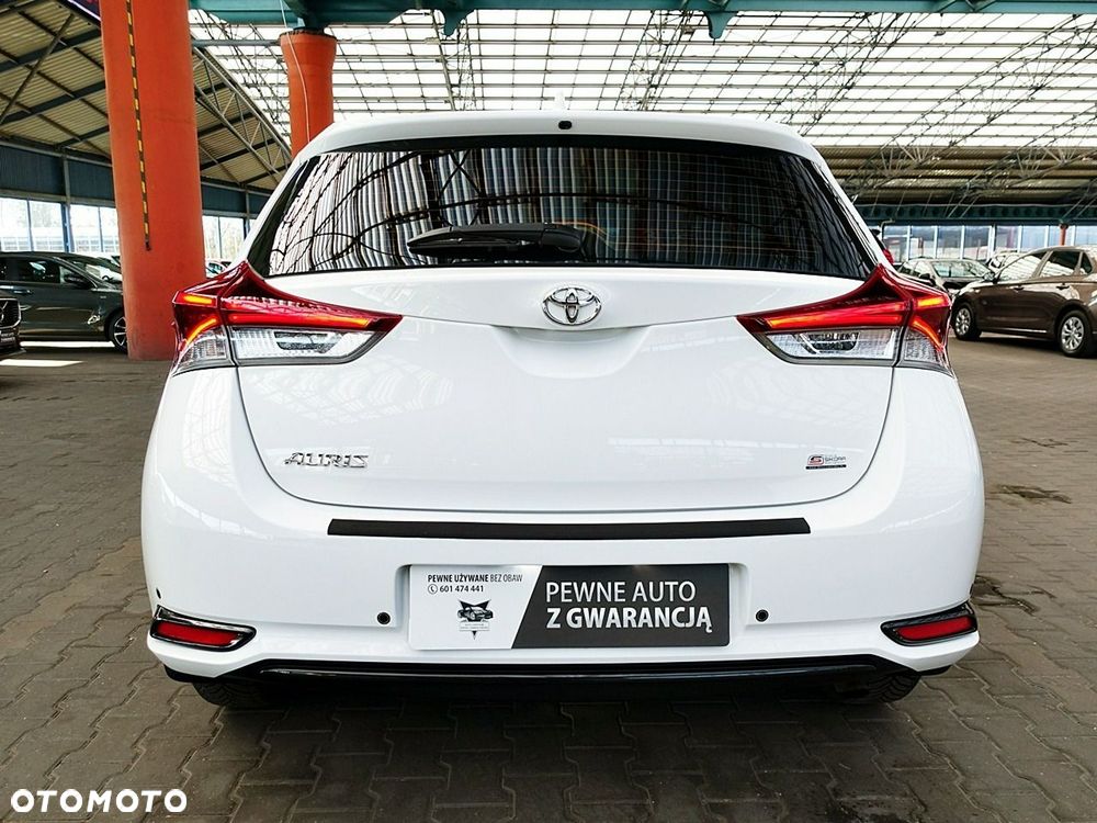 Toyota Auris - 5