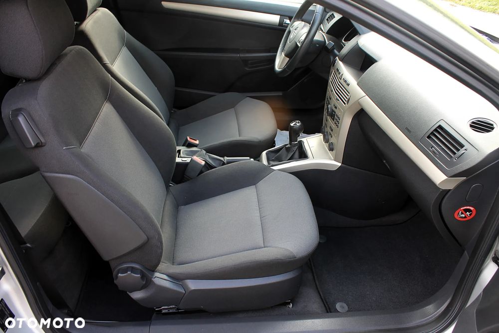 Opel Astra GTC 1.8 Innovation - 6